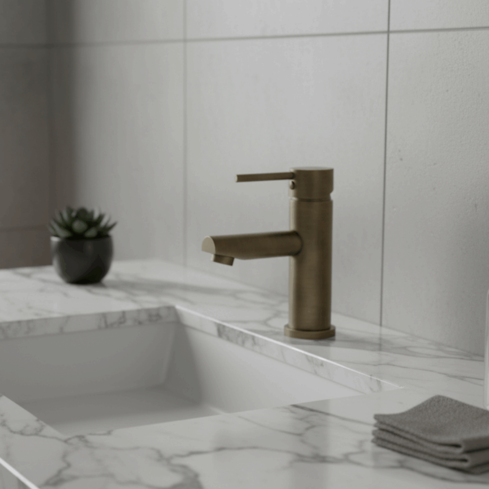 Round Basin Mixer Straight Spout